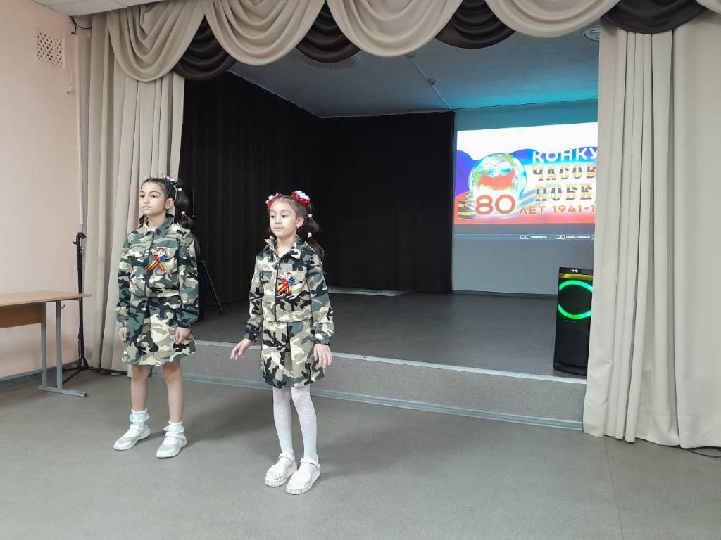 photo 5800064359714633768 y