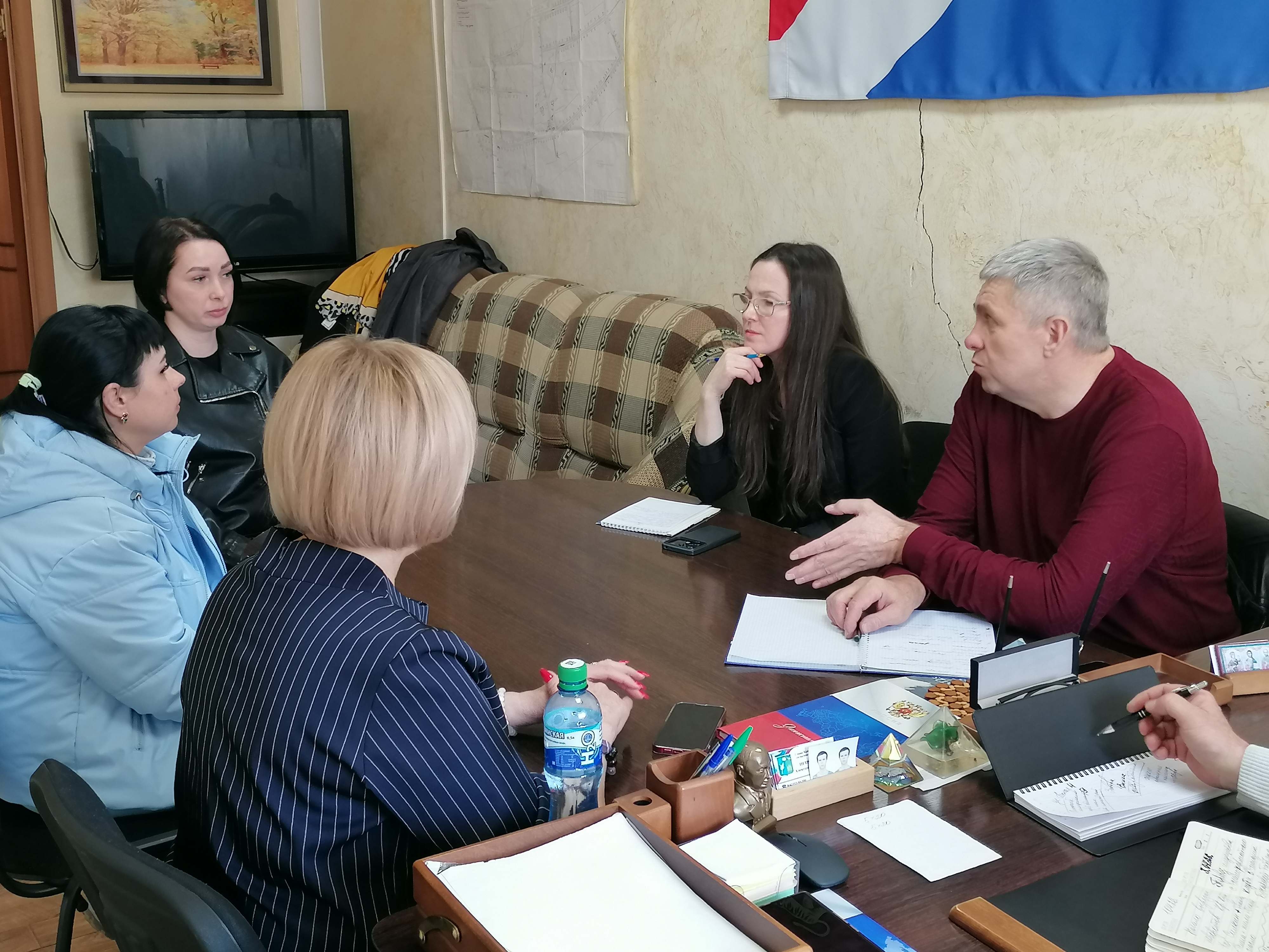 dmitriy leonidovich otvechaet na voprosy