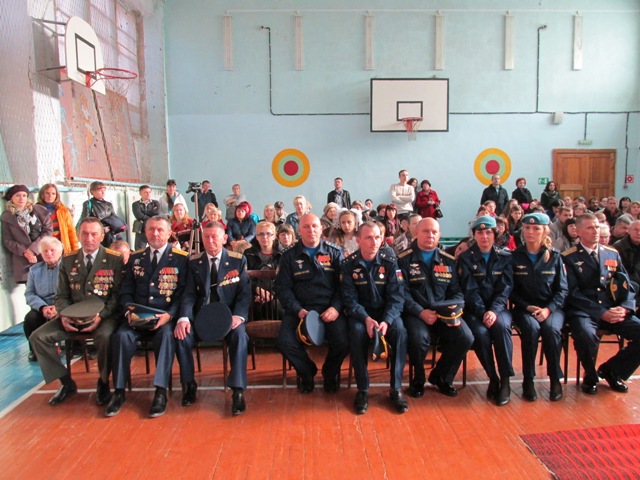 1027-15.jpg